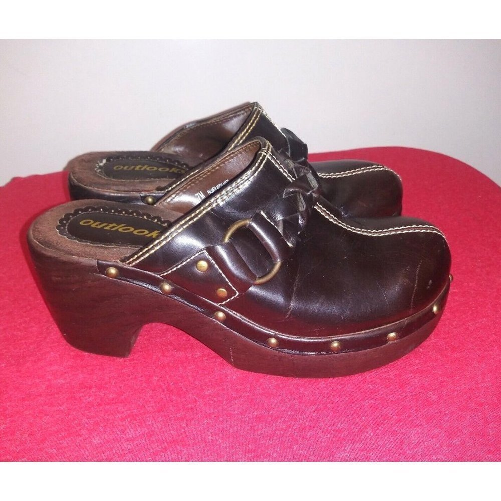 Womens Clogs Nursing Shoes Outlooks Brown USA 7M faux Leather braid accent EUC